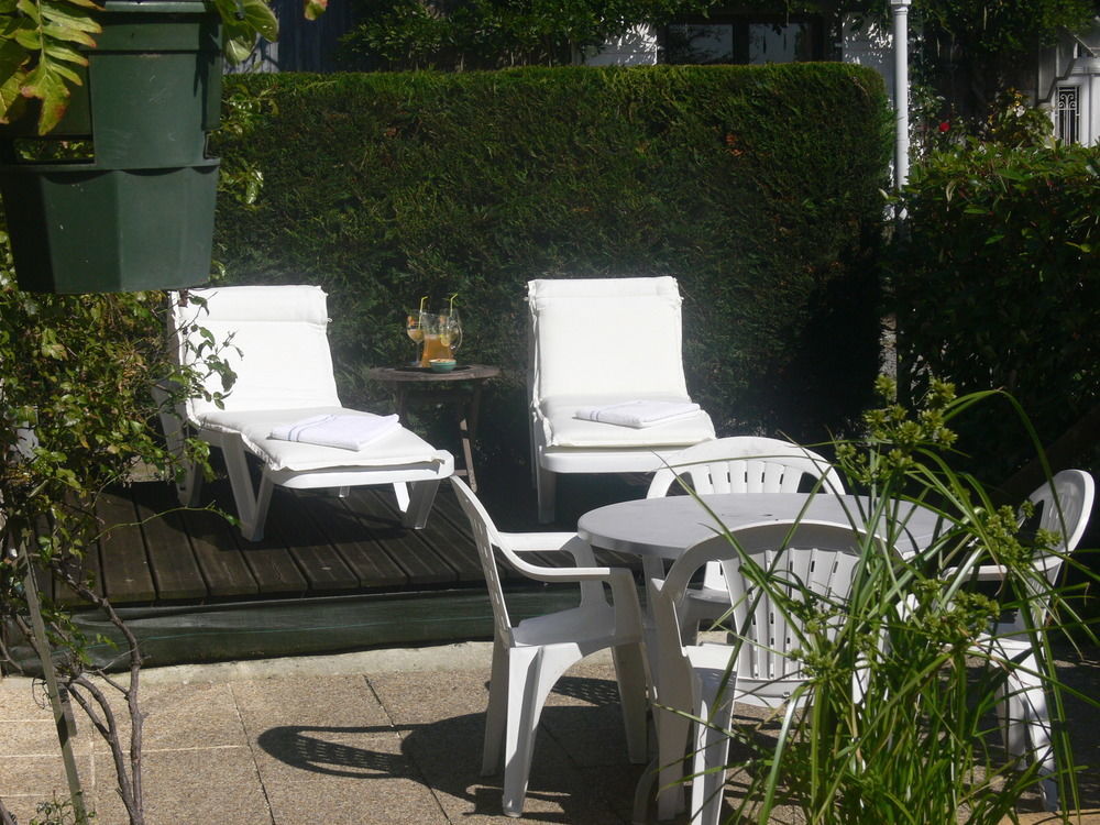 Le Jardin B&B Isigny-le-Buat Exteriér fotografie
