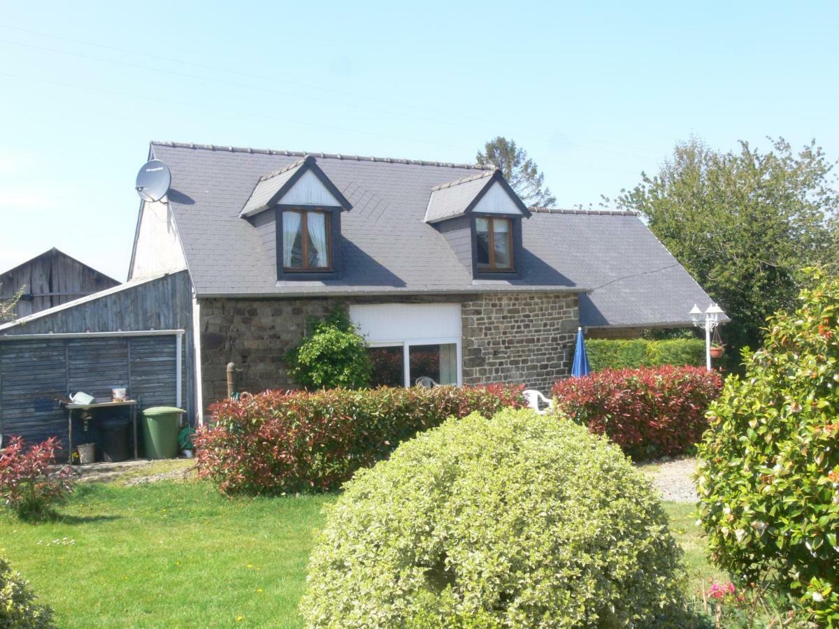 Le Jardin B&B Isigny-le-Buat Exteriér fotografie